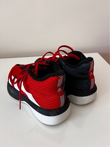 37,5 Beden Adidas ayakkabı