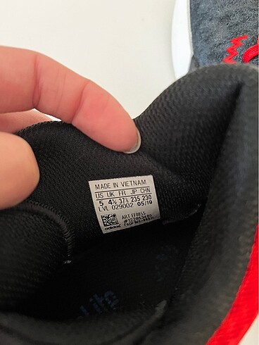 37,5 Beden çeşitli Renk Adidas ayakkabı