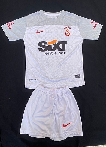 YENİ SEZON GALATASARAY BEYAZ FORMA!