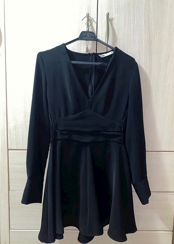 Siyah V Yaka Drapeli Uzun Kollu Midi Elbise - Görsel 2