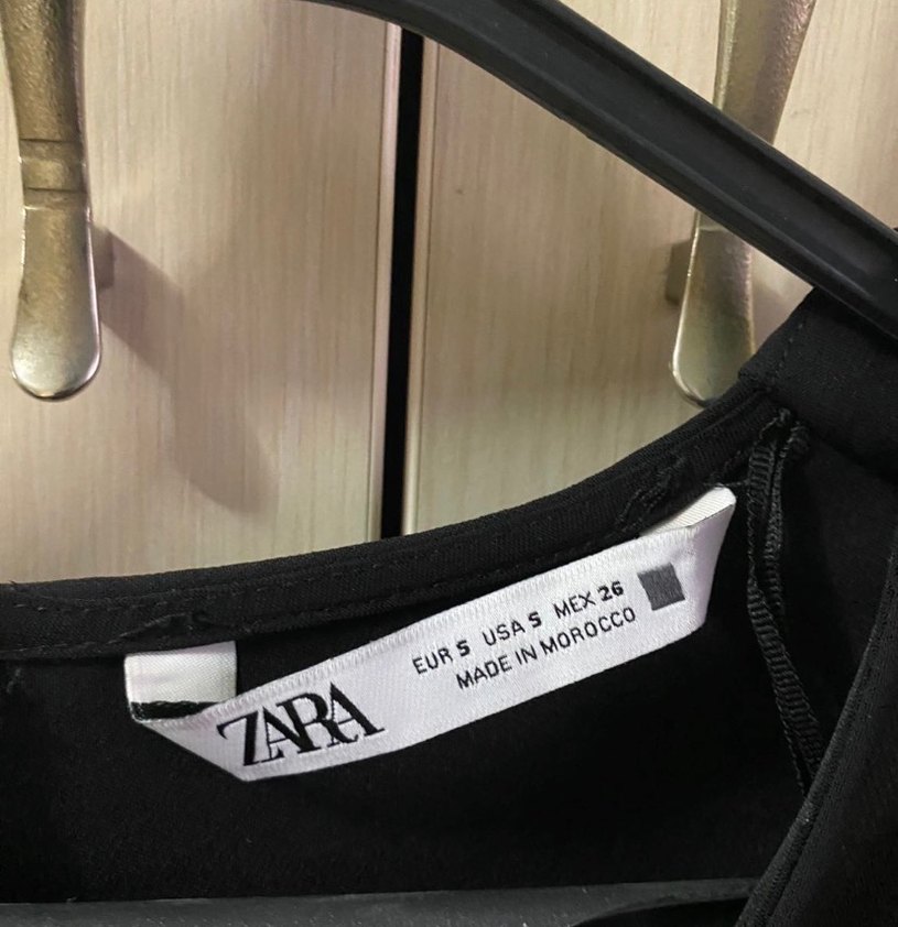 Siyah V Yaka Drapeli Uzun Kollu Midi Elbise - Görsel 4