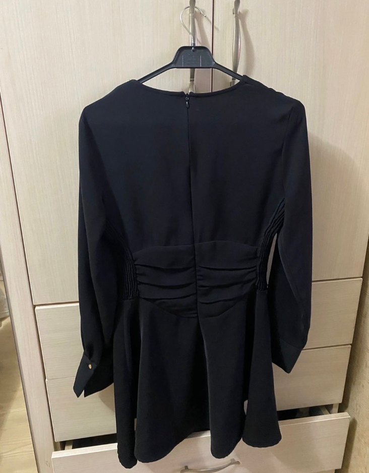 Siyah V Yaka Drapeli Uzun Kollu Midi Elbise - Görsel 3