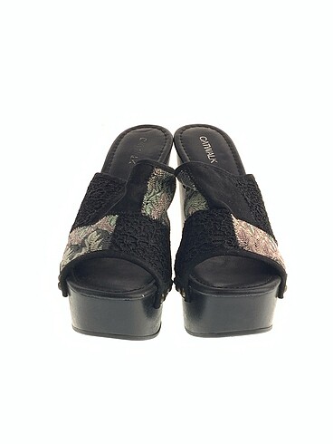 Catwalk Junkie Terlik %70 İndirimli. - Görsel 3