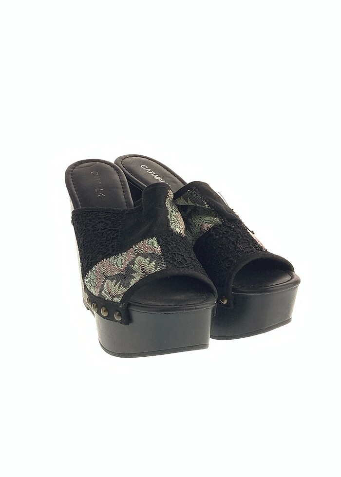 Catwalk Junkie Terlik %70 İndirimli. - Görsel 2