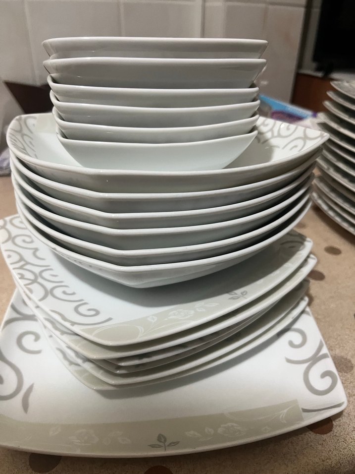 Gri ve Beyaz Desenli Yemek Tabağı Seti
31 Parça - Görsel 5