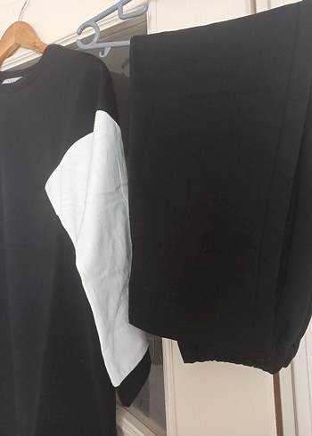 Siyah Beyaz sweat ikili takım - Görsel 3