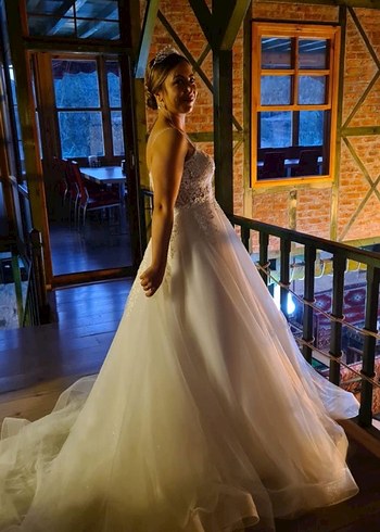 İnce Askılı Straplez A Kesim Gelinlik - Görsel 6