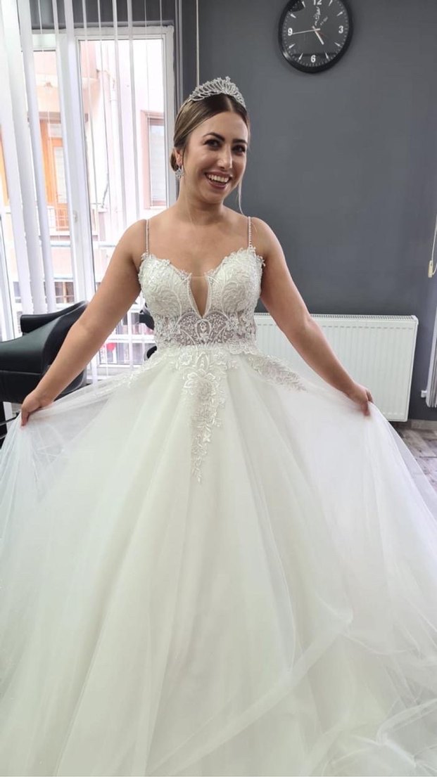 İnce Askılı Straplez A Kesim Gelinlik - Görsel 3