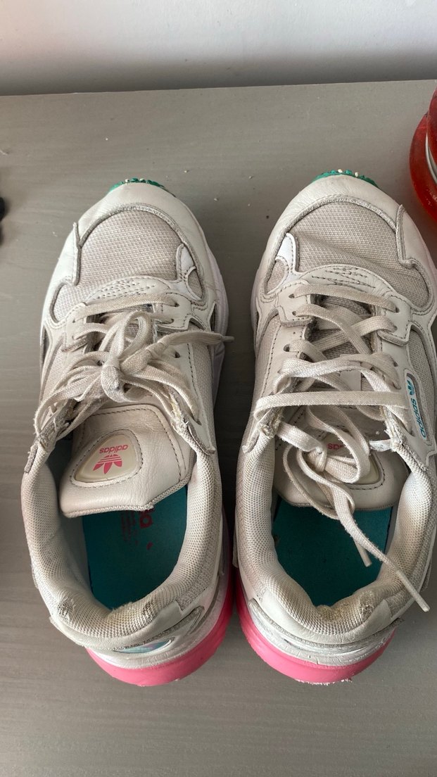 Beyaz Adidas Bağcıklı Stiletto Topuklu Spor Ayakkabı - Görsel 5