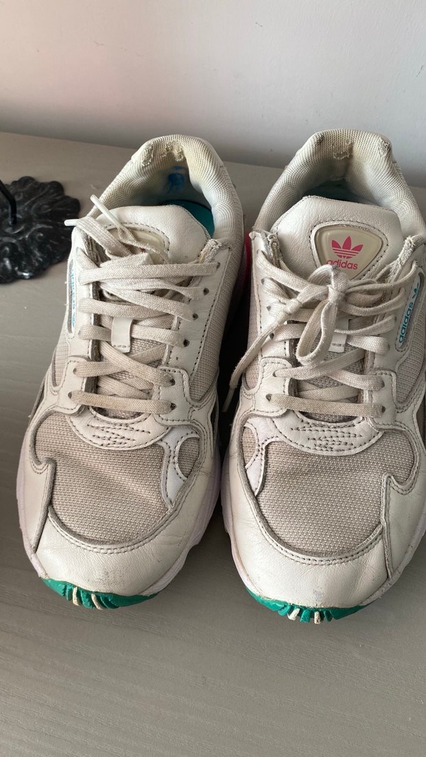 Beyaz Adidas Bağcıklı Stiletto Topuklu Spor Ayakkabı - Görsel 3