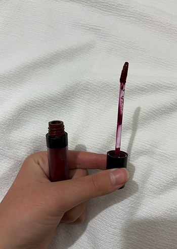 Farmasi Mat Likit Ruj - Görsel 3