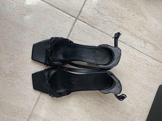 Hotiç 5 cm topuklu sandalet