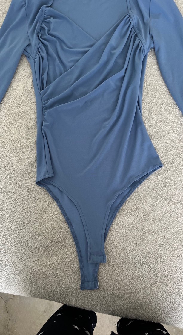 Drapeli V Yaka Mavi Uzun Kollu Bluz - Görsel 4