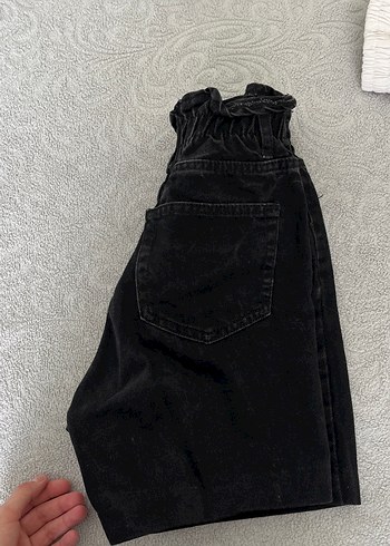 Düğmeli Siyah Kadın Midi Kot Şort - Görsel 5