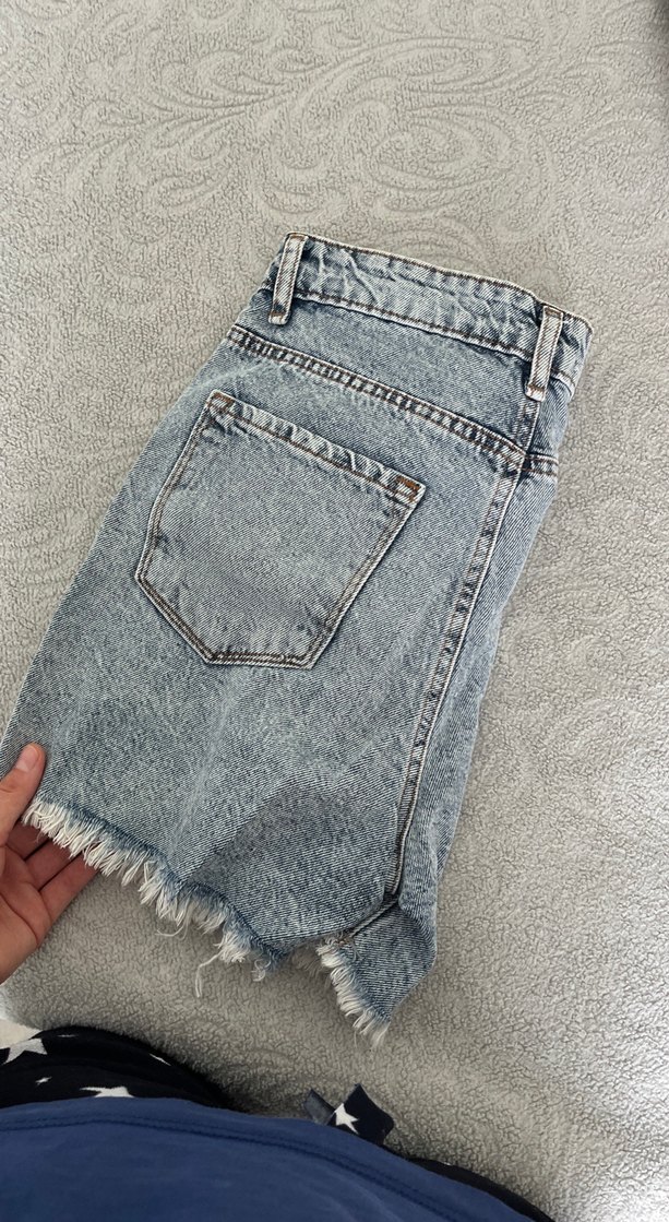 Kot Bol Kesim Mini Denim Şort - Görsel 4