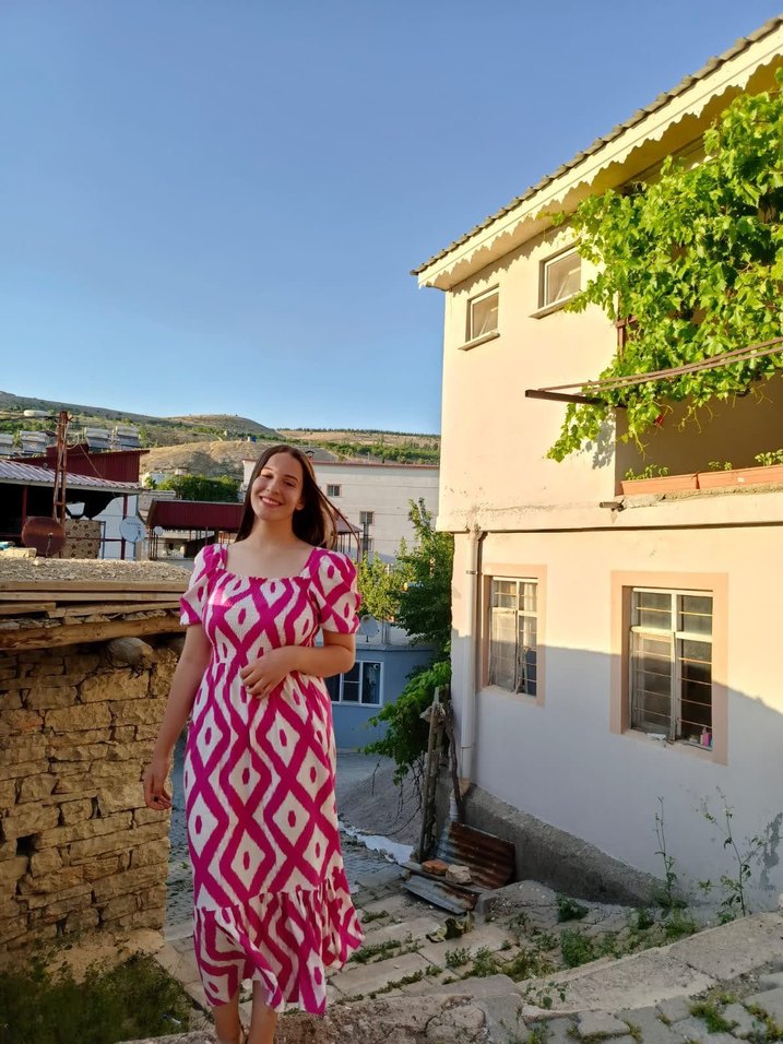 Pembe Batik Desenli Uzun Salaş Elbise - Görsel 3