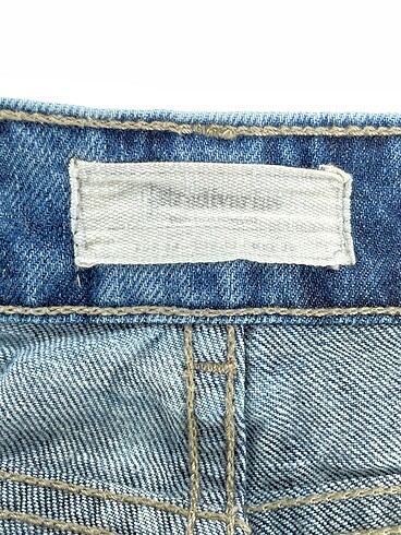 34 Beden mavi Renk Stradivarius Kısa Tulum %70 İndirimli.