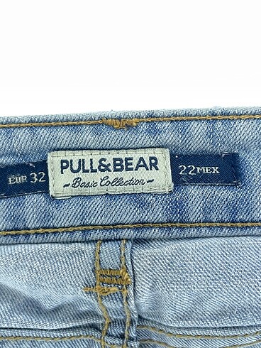 32 Beden mavi Renk Bershka Mini Şort %70 İndirimli.