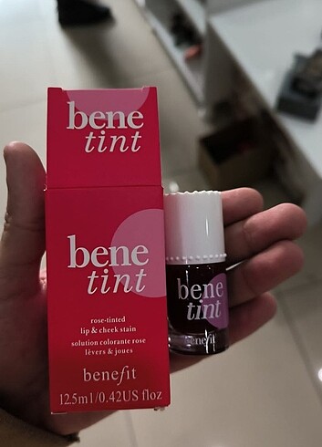 Benefit tint