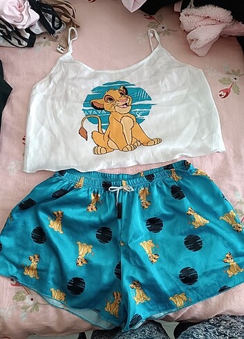 xl Beden mavi Renk Saten pijama takımı