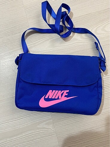 Nike çanta orjinal