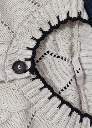 Kadın Beyaz Kısa Kollu Örgü Hırka - Görsel 3
