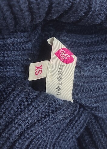 Koton boğazlı ve omuz dekolteli akrilik kazak - Görsel 6