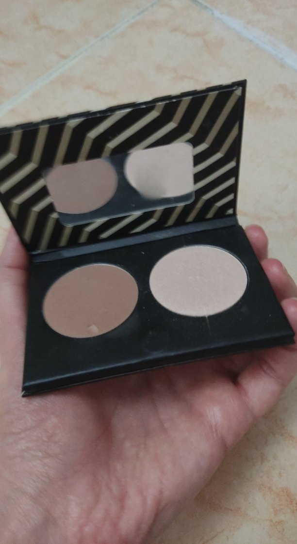 Farmasi Kontur ve Aydınlatıcı Paleti - Görsel 2