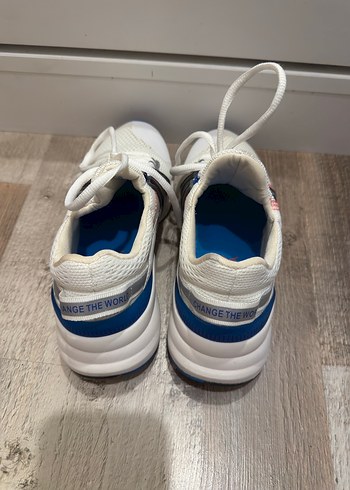 Beyaz Bağcıklı Kadın Spor Ayakkabı - Görsel 4