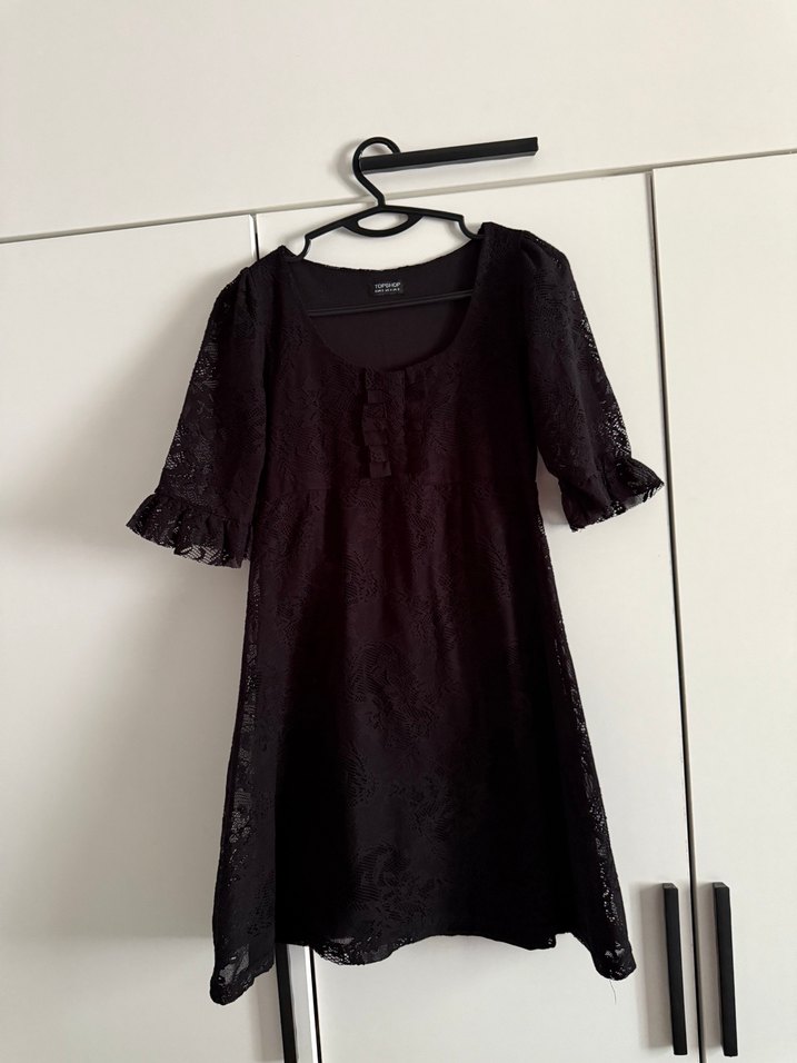 Dantel Detaylı Siyah kısa elbise - Görsel 3