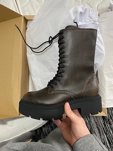 Zara Haki yeşili bot