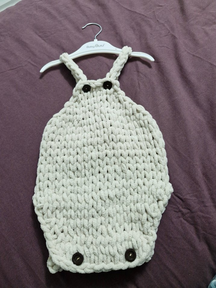 El Örgüsü Askılı Bebek Tulumu Bej - Görsel 2