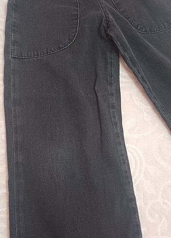 5 Yaş Beden 5 6 yaş iki adet kot pantolon