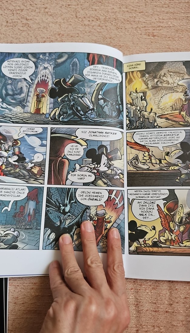 Disney Çizgi Klasikler Drakula - Mickey'li - Görsel 4