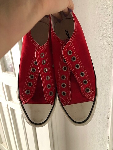 40 Beden kırmızı Renk Kırmızı converse