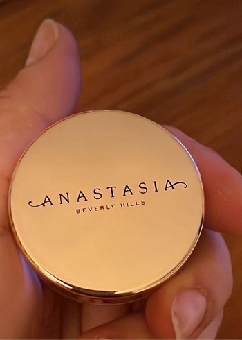 Anastasia Beverly Hills Kaş Şekillendirici Wax - Görsel 2