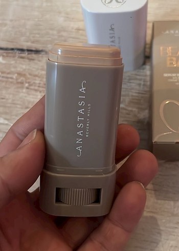 Anastasia Beverly Hills BB Krem Stick - Görsel 7