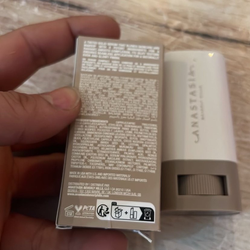 Anastasia Beverly Hills BB Krem Stick - Görsel 3