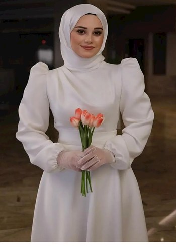 Uzun Beyaz Tesettür Abiye - Görsel 3