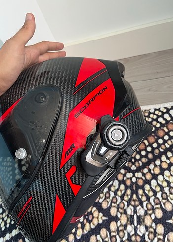 Scorpion r1 eko carbon kn6100 takılı - Görsel 4