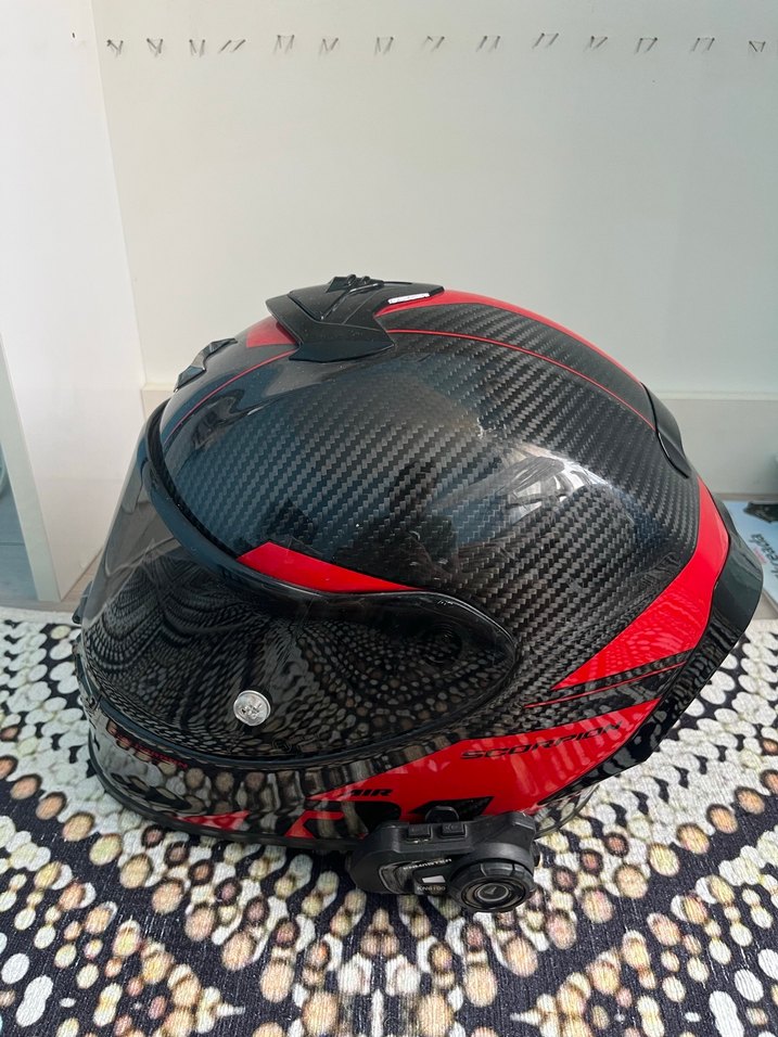 Scorpion r1 eko carbon kn6100 takılı - Görsel 3