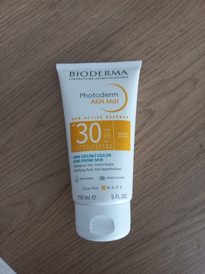 Bioderma Photoderm AKN Mat SPF 30 Güneş Kremi 150 ml - Görsel 2