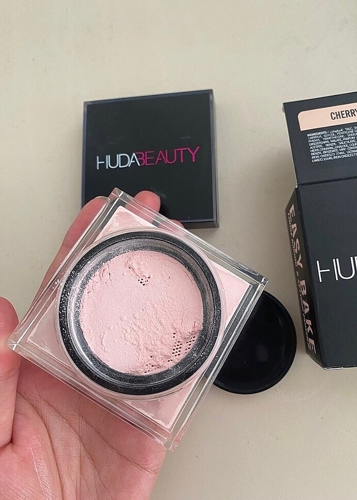 HUDA BEAUTY PUDRA - Görsel 4