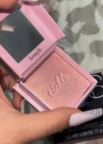 Benefit Tickle Aydınlatıcı