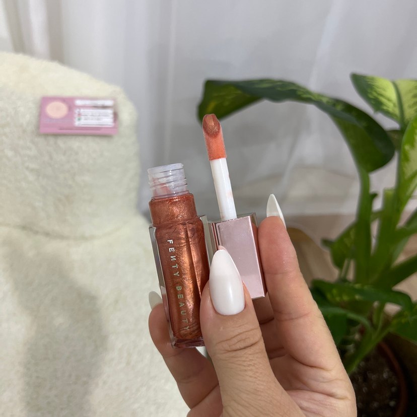 Fenty Beauty Fenty Glow Gloss - Görsel 2