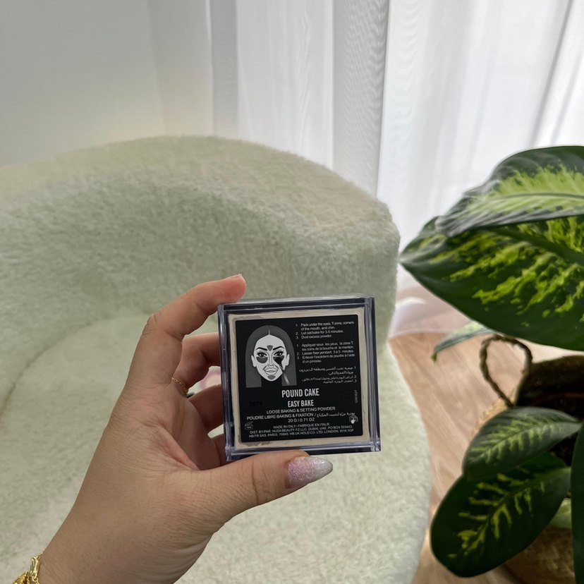 Huda Beauty Pound Cake Pudra - Görsel 4