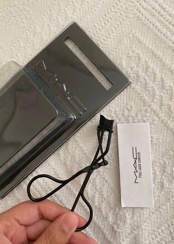 MAC Siyah Kirpik Kıvırıcı - Görsel 3