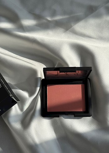 Beden NARS Deep Throat Allık