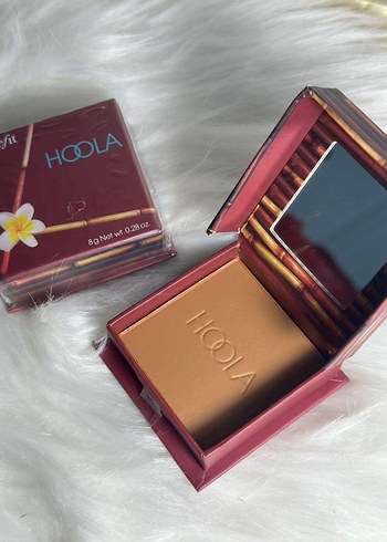 Benefit Hoola