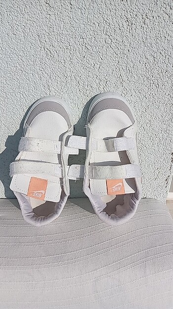 Nike 33 numara,yeni,sayılı giyildi.